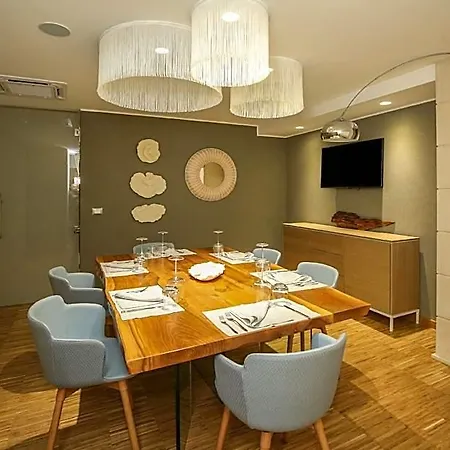 Vlora Priam, Affiliated By Melia Ξενοδοχείο 4*